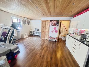 Annexe- click for photo gallery